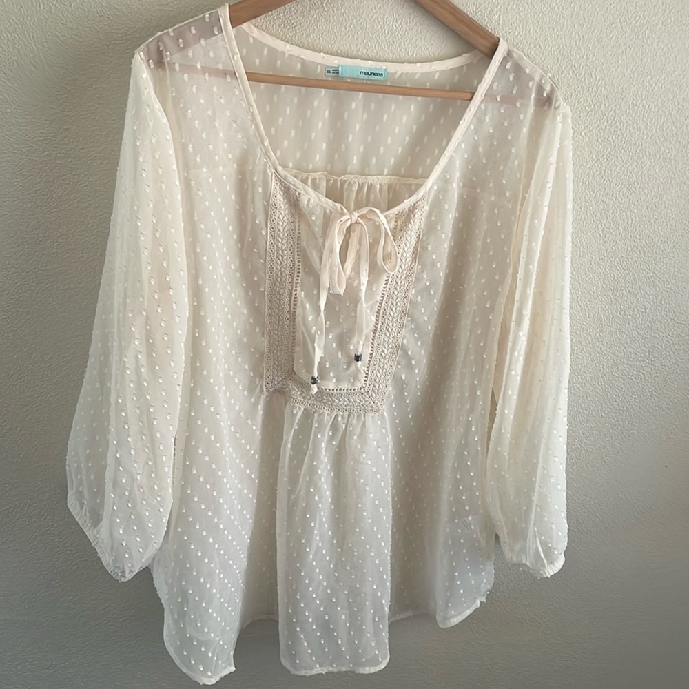 Maurices women’s sheer peasant top with front tie | size